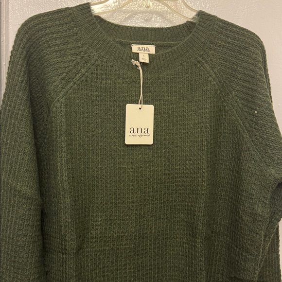 NWT a.n.a crew sweater size L. - Picture 2 of 4